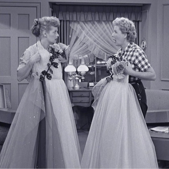 Buy with Peace of Mind from a Highly Rated & Copied Trendsetting Influencer - Picture 4 of 7